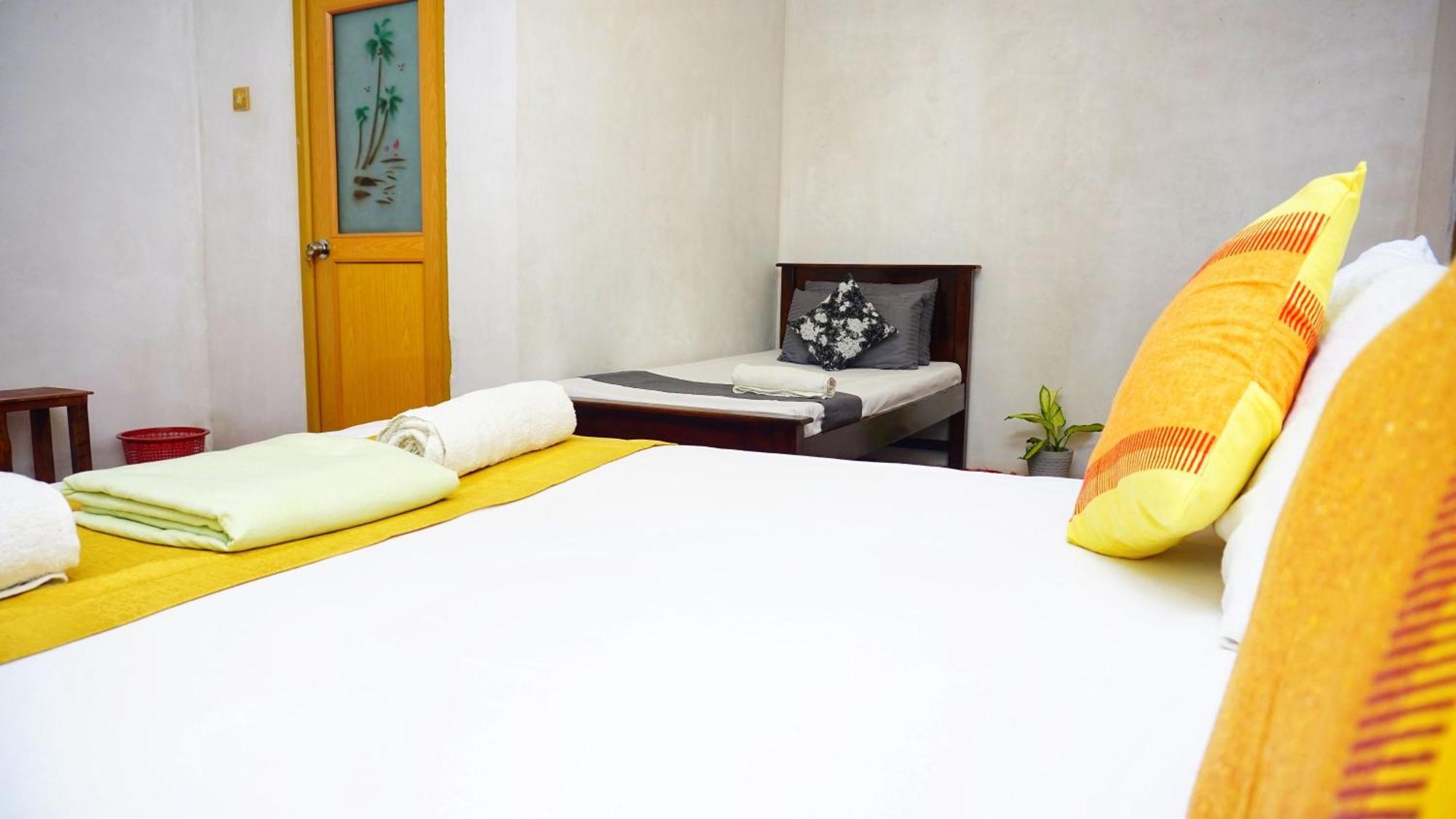 דמבולה Lake Island Home Stay מראה חיצוני תמונה